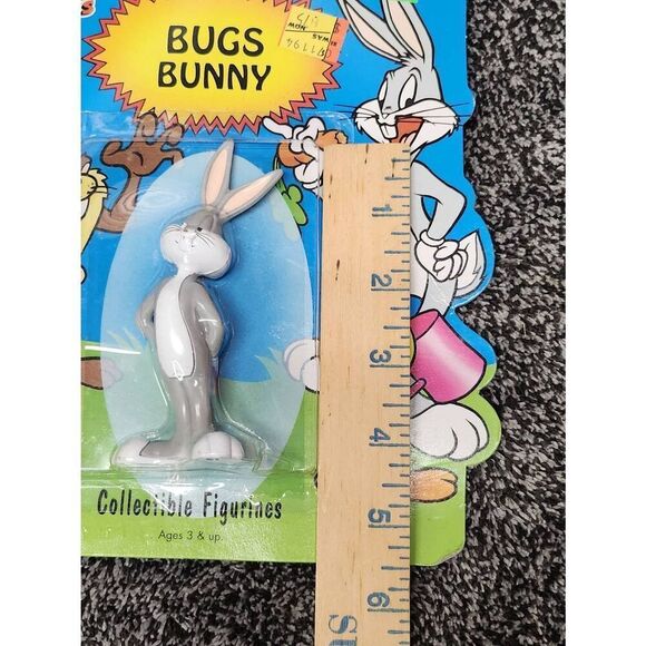 1994 Tyco Looney Tunes Bugs Bunny Figurine on Package #A90 - Picture 2 of 6